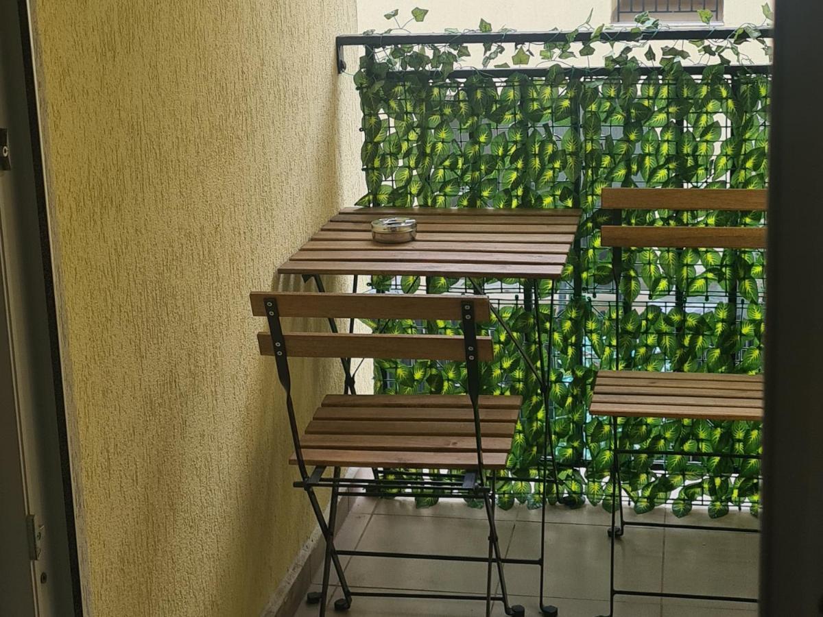 Siriului Studio Boekarest Buitenkant foto